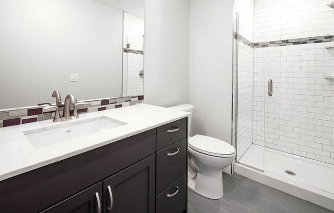 EllaMarie_Photo_Bathroom