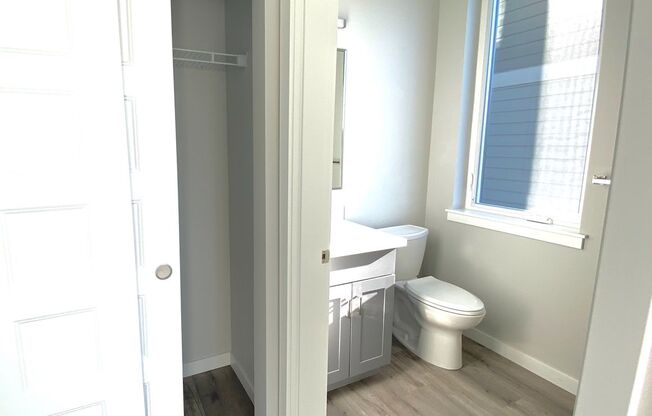 2 beds, 2 baths, 655 sqft, $2,595, Unit 202