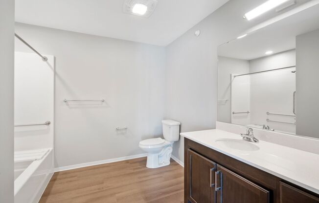 2 beds, 1 bath, 848 sqft, $1,675, Unit 1410