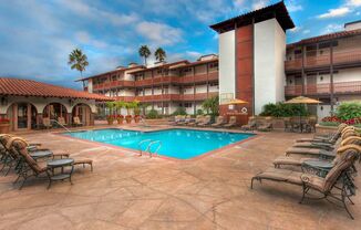 Playa de Oro Apartments