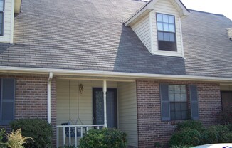 2 Bedroom 2 Bath condo Powell available for immediate move in!