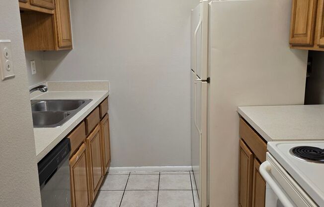 2 beds, 2 baths, $1,700