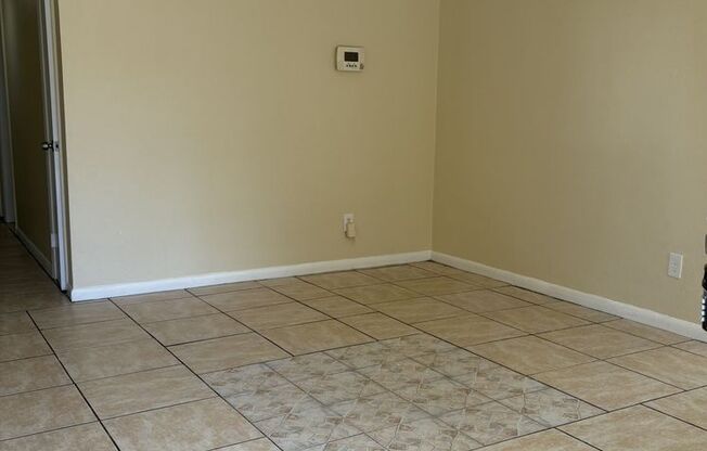 3 Bedroom 1.5 Bathroom Home For Rent -Corner lot / Fenced