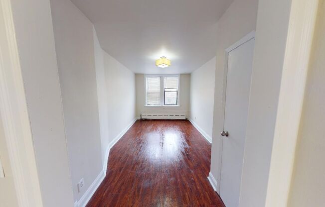 7 Laidlaw Avenue