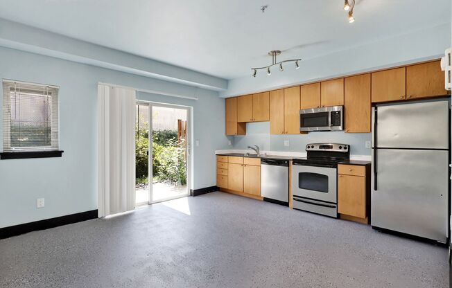 Studio, 1 bath, 429 sqft, $1,325, Unit 960-108