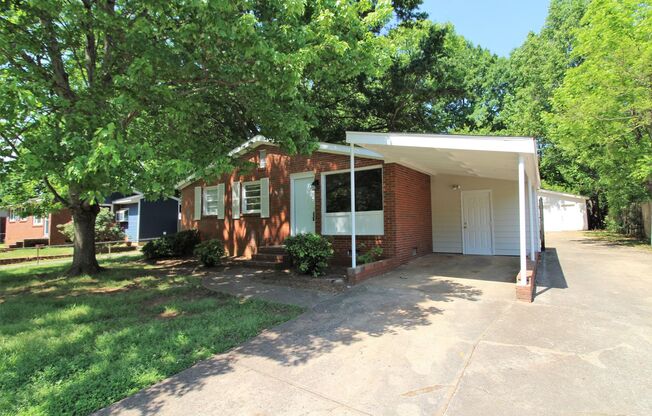 Fully Renovated 3-Bedroom Ranch in South Charlotte!