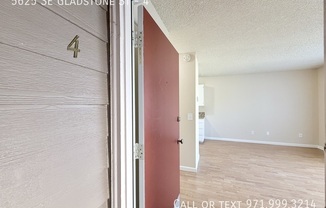 5625 SE GLADSTONE ST