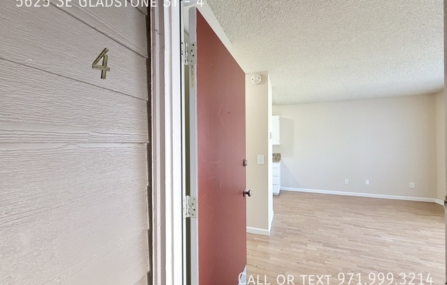 5625 SE GLADSTONE ST