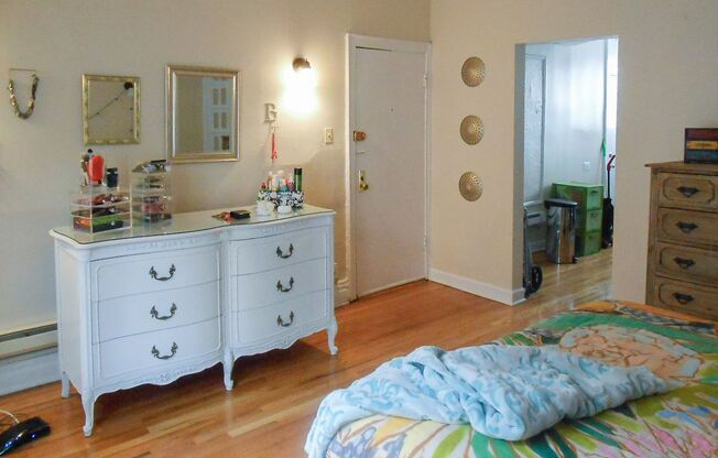 Studio, 1 bath, 475 sqft, $1,525, Unit 619-D2