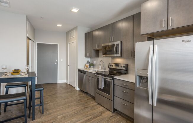 1 bed, 1 bath, 562 sqft, $1,595, Unit 403