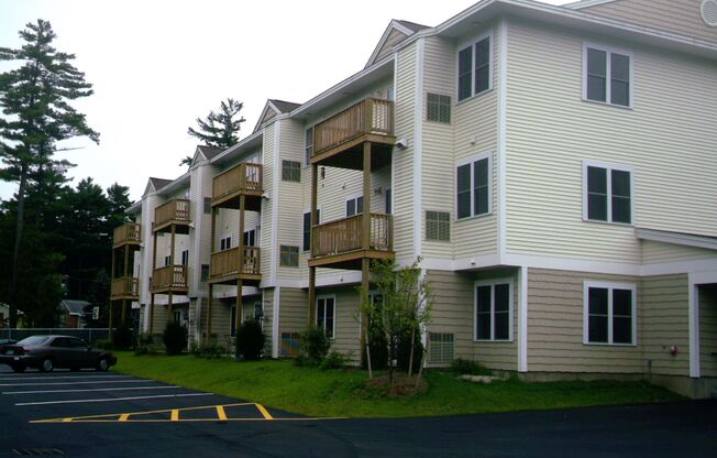 Dunns Bridge Apartments - Two Bed, Two Bath with Washer/Dryer in Unit