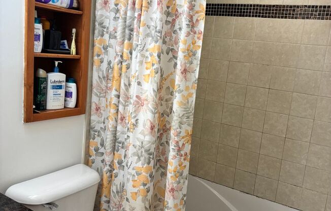 2 beds, 1 bath, 980 sqft, $1,625, Unit 515-101 Quail