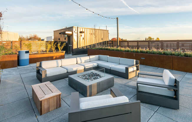Rooftop Deck with Panoramic Views of Downtown