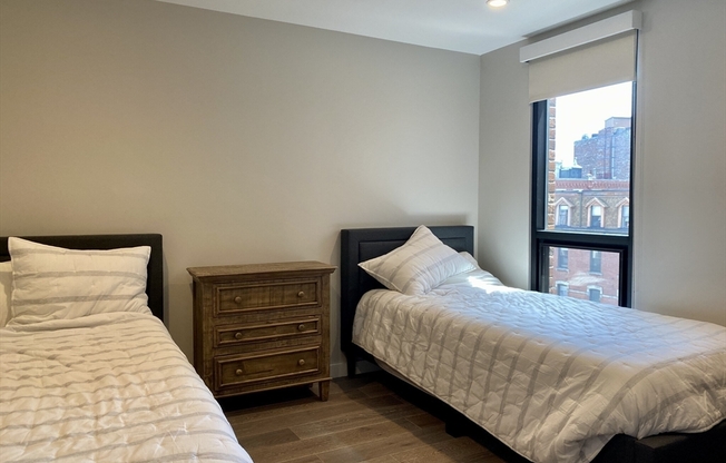 2 beds, 2 baths, 850 sqft, $5,600, Unit 610