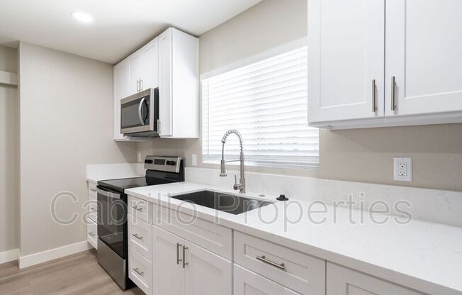 1 bed, 1 bath, 500 sqft, $2,195