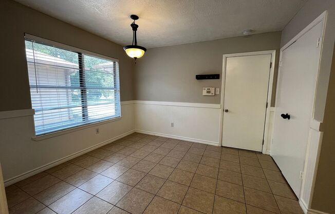 3 beds, 2 baths, $1,700