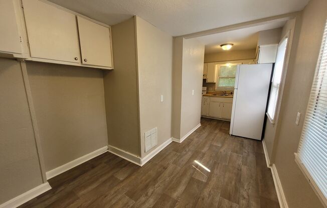 2 bedroom, 1.5 bathroom home with detached garage!