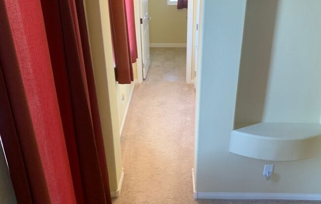 5 beds, 3.5 baths, $2,895