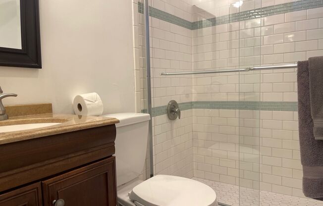 Studio, 1 bath, 500 sqft, $1,800