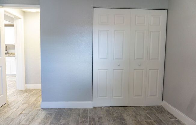 1 bed, 1 bath, 700 sqft, $1,150, Unit Unit 12