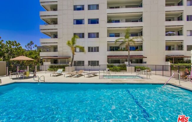 2 beds, 3 baths, 2,085 sqft, $7,250, Unit 1207