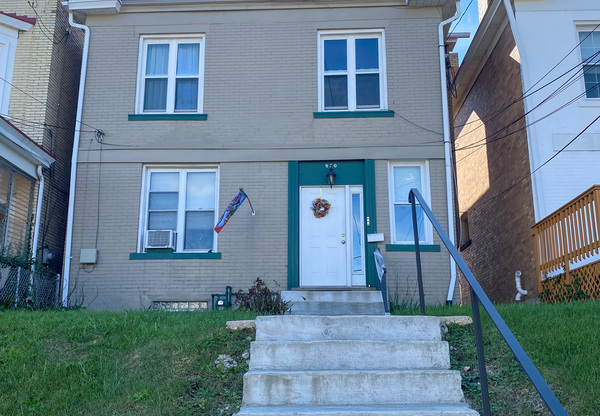 820 BAYRIDGE AVE