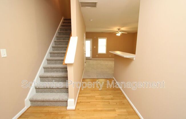 3921 VOLKSWALK PL