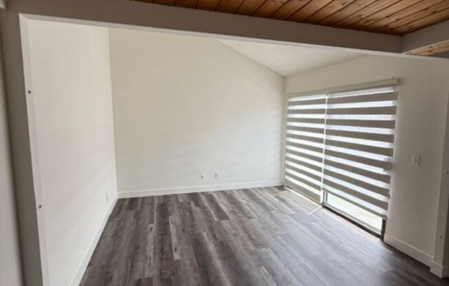 2 Bed, 1.5 Bath Townhouse- 1835 W. 145th St.