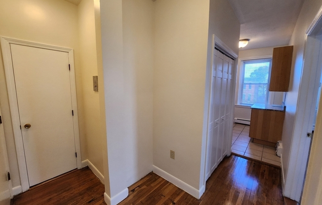 1 bed, 1 bath, 525 sqft, $2,250, Unit 43