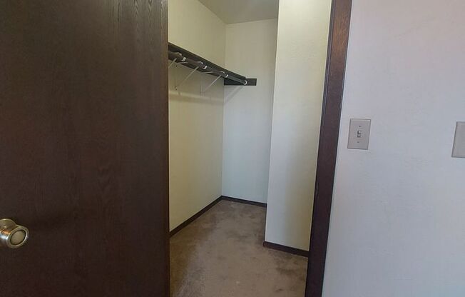 1 bed, 1 bath, 595 sqft, $859, Unit 1698-02