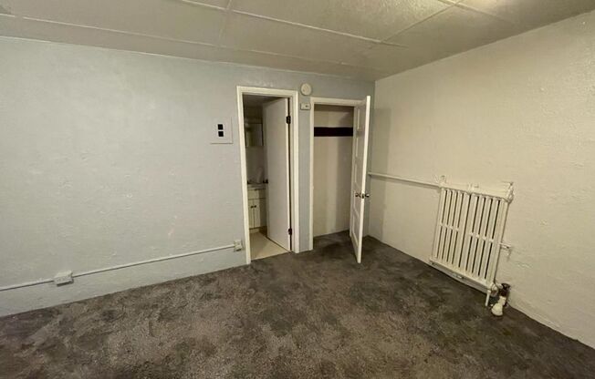 Studio, 1 bath, 392 sqft, $875, Unit 13