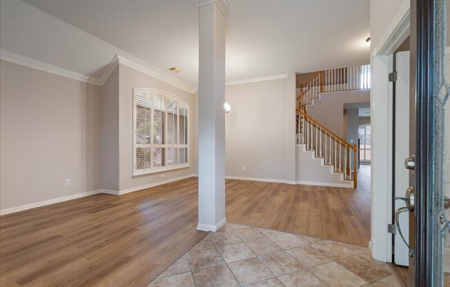 1414 DAPPLEGREY LN