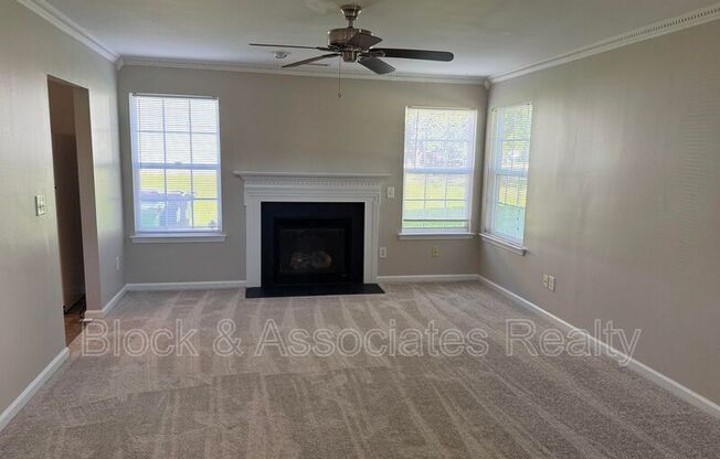 4004 LAUREL GLN DR