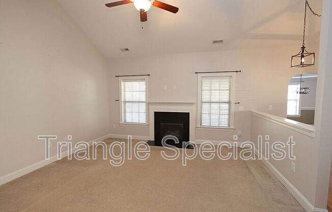 847 RIBBONLEAF LN