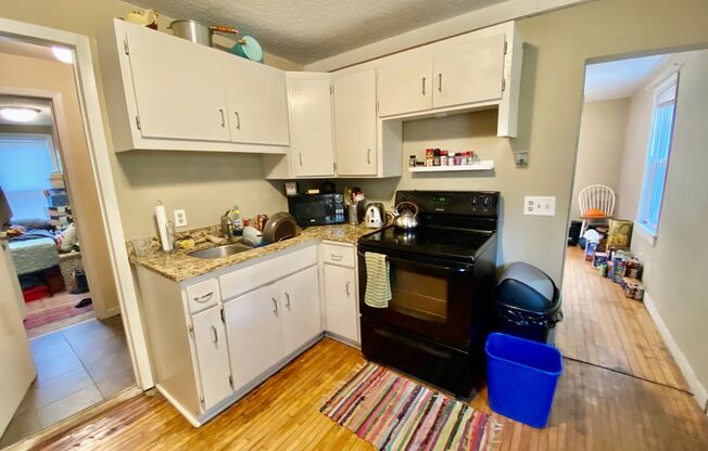 Remodeled Home near U of M! Must See 5BD/2BA Property! Avail. 9/1/25!