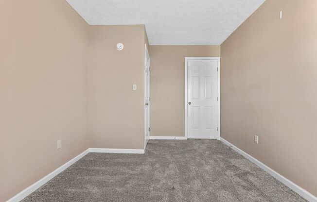 2 beds, 1 bath, 800 sqft, $810, Unit 125 Briarwood Drive #1