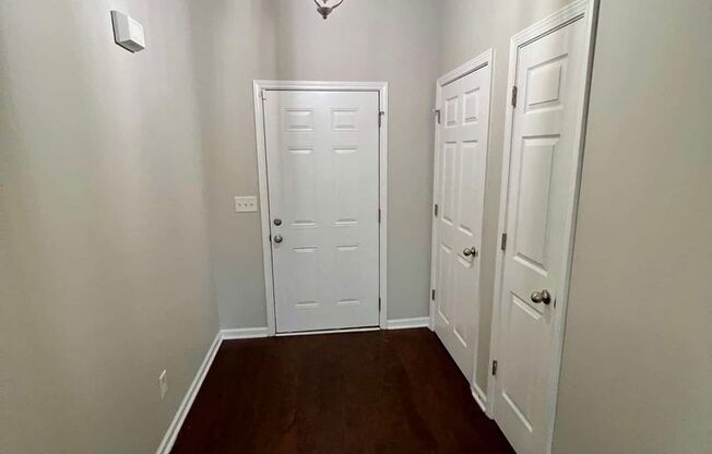 3 Bed 2 Bath + Bonus in Christiana