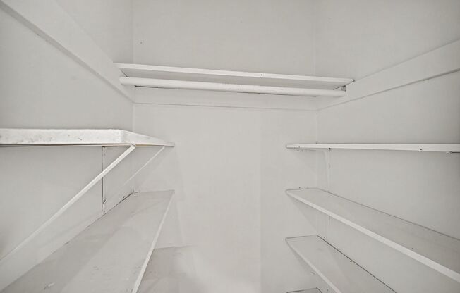 Studio, 1 bath, 394 sqft, $825, Unit 4828 #1S