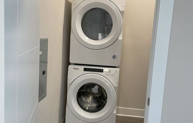 2 beds, 2 baths, 1,254 sqft, $2,900, Unit 321 Jefferson-710