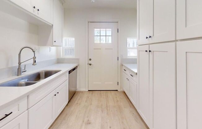 2BD/1BA ADU Apartment in Belmont Heights