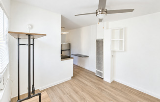 653 FLOWER AVE