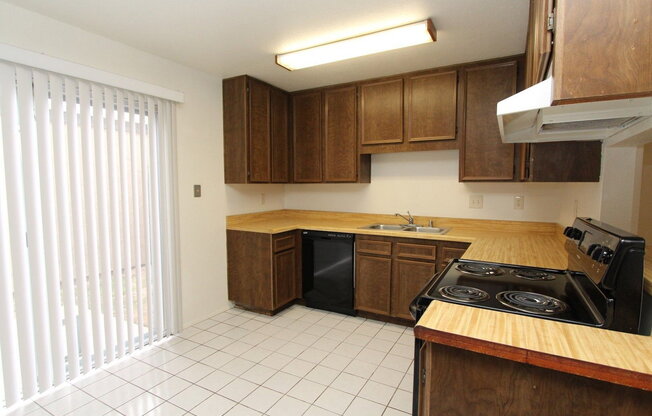 2 beds, 1.5 baths, 1,024 sqft, $2,600