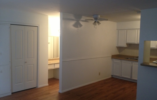 Studio, 1 bath, 415 sqft, $695, Unit 1006