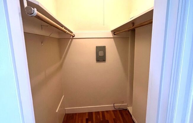 Studio, 1 bath, $2,500, Unit 9