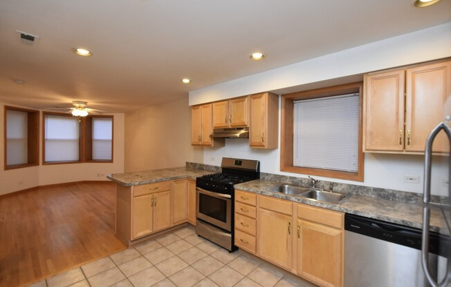 2722 MAGNOLIA