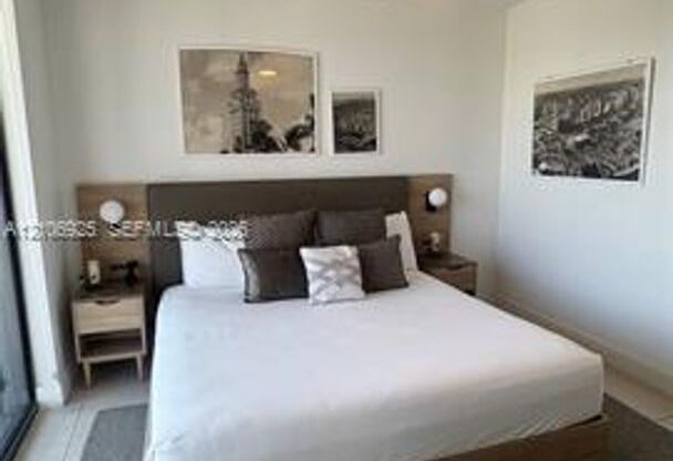 1 bed, 1 bath, $3,800, Unit # 159