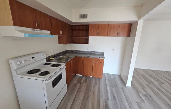 45 N LYN RAE DR