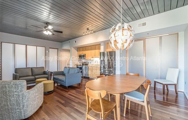 2 beds, 2 baths, 1,194 sqft, $2,700, Unit Unit 411