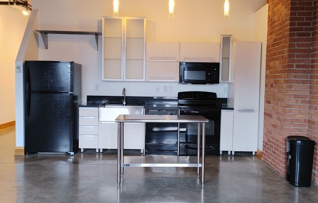 382 W 22nd Street