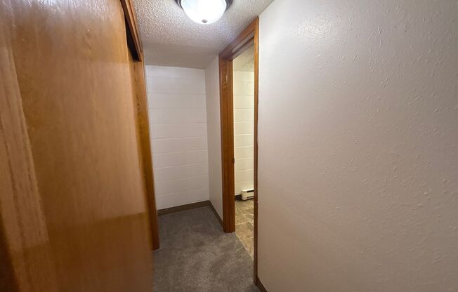 Studio, 1 bath, 500 sqft, $650, Unit 212